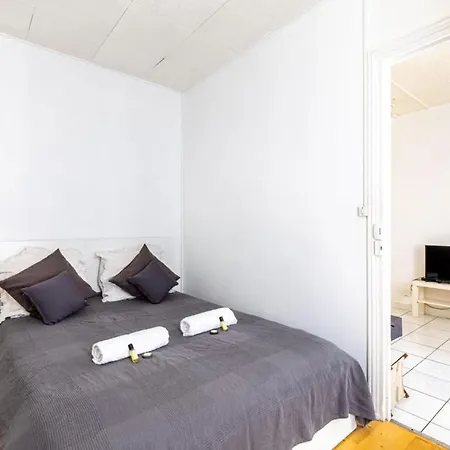 Apartment Guestready - Quaint Parisian Hideaway *